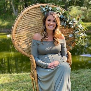 Meet your Posher, Caitlin